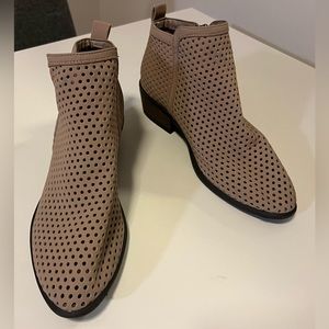 JC faux leather dye cut bootie size 8